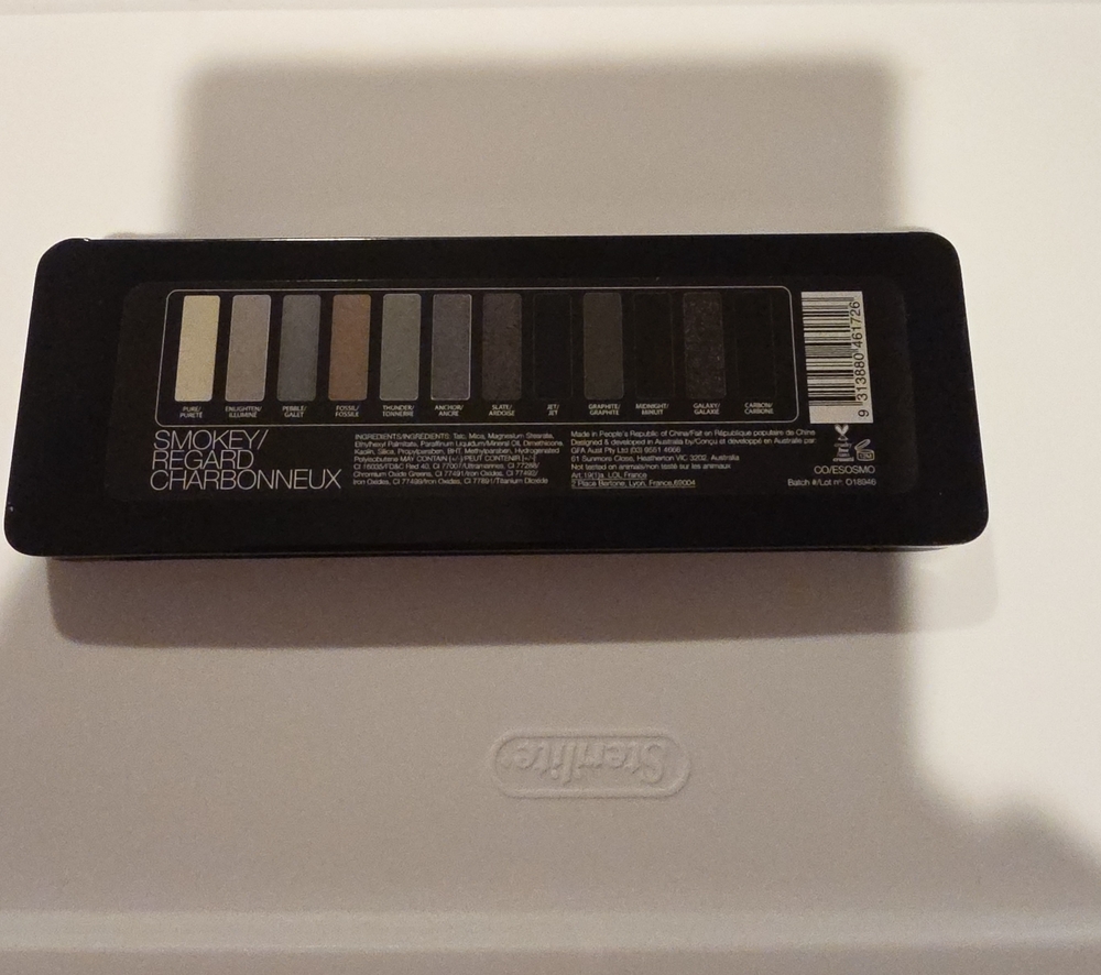 Smokey Eyeshadow Palette Neutral Black Tones